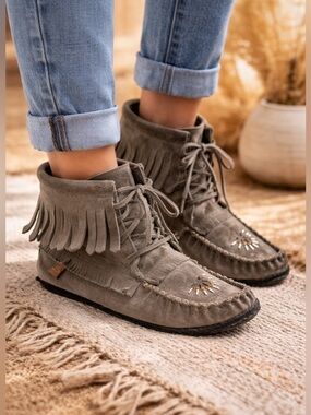 Laurentian Chief Apache Fringe Beaded Moccasin Boot Suede Boho Western Festival